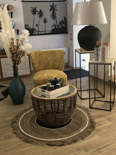 Bohème Décoration Et Maroquinerie, Magasin De Meubles à Villers-Bocage