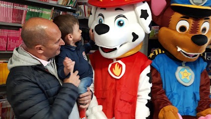 Autour de la Terre, Magasin de Meubles et Décoration à Ollières