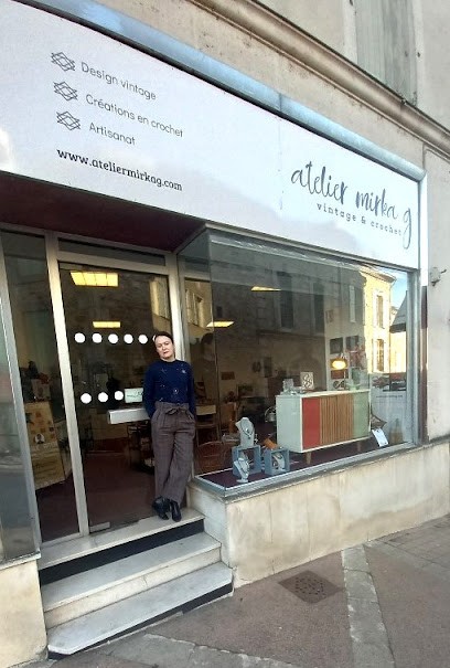 Atelier Mirka G Magasin De Meubles à Nontron
