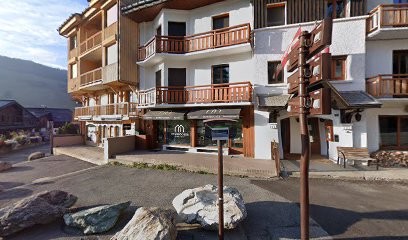 Home Acoustics, Magasin de Meubles et Décoration à Megève
