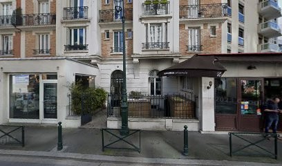 Cubit Showroom Paris, Magasin de Meubles et Décoration à Puteaux