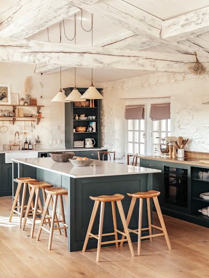 The Crafts Furniture, Magasin de Meubles et Décoration à Marseille 10