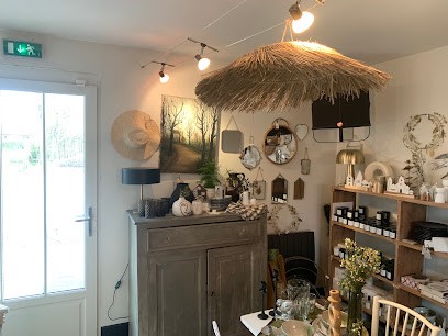 Hors Saison Concept Store, Magasin de Meubles et Décoration à Sars-et-Rosières