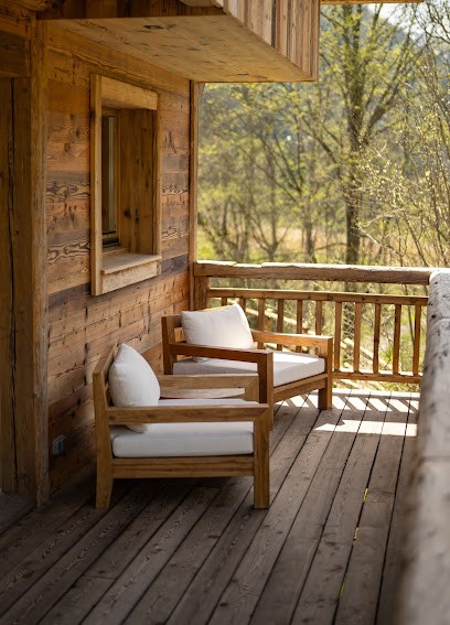 A.Design / Mobilier & Décoration / Bois Pétrifié, Magasin de Meubles et Décoration à Saint-Germainmont