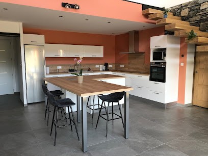 SUD OUEST CUISINES SARL, Magasin de Meubles et Décoration à Lalanne-Trie