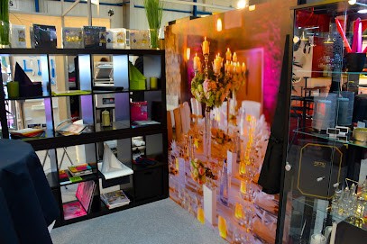 DECO TABLES, Magasin de Meubles et Décoration à Saint-Sauveur