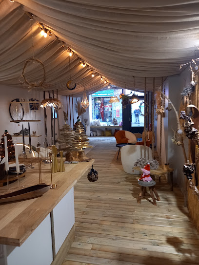 Tip' Y Aller Magasin De Meubles à Vals-les-Bains