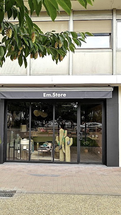Em.Store, Magasin de Meubles et Décoration à Périgueux