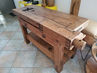 Rey Robert, Fabricant de Meubles à Auxonne