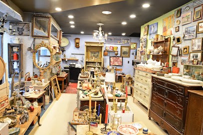 Retro-Chic, Magasin De Meubles à Osséja