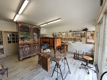 Queste Benoit, Fabricant de Meubles à Mesnil-sur-l'Estrée