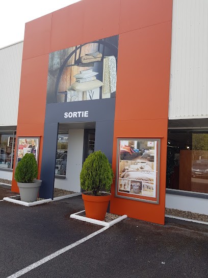 Chalon Trousseau, Magasin de Meubles et Décoration à Épervans