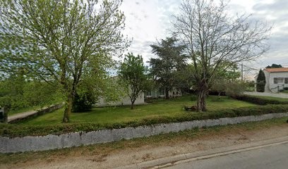 Bois Constructions Sarl, Magasin De Meubles à Saint-Martin-de-Bernegoue
