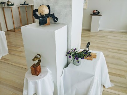 Artiste Peintre Et Sculptrice, Magasin de Meubles et Décoration à Saint-Quentin