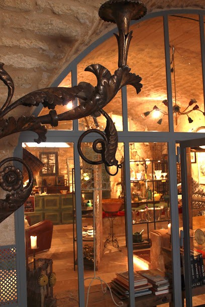 Au29 - Belle Brocante, Magasin de Meubles et Décoration à Sommières