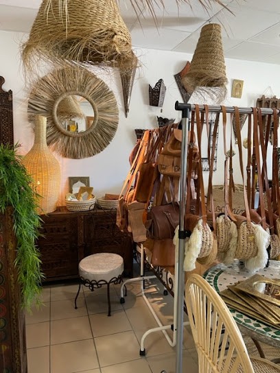 La Caverne D'Art Libaba, Magasin de Meubles et Décoration à Montredon-des-Corbières