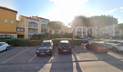 Martines Charles, Fabricant de Meubles au Barcarès