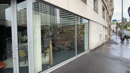 Roche Bobois, Magasin de Meubles et Décoration à Suresnes