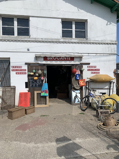 Brocante Du Pont Magasin De Meubles à la Tremblade