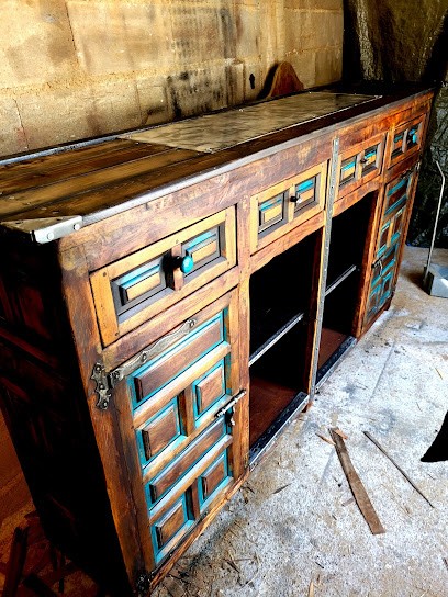 GIUDI-STEEL, Fabricant de Meubles à Ajaccio