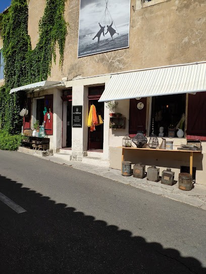 Ex Materia, Magasin de Meubles et Décoration à Gordes