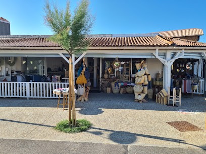 Over The Seas, Magasin De Meubles à Mimizan