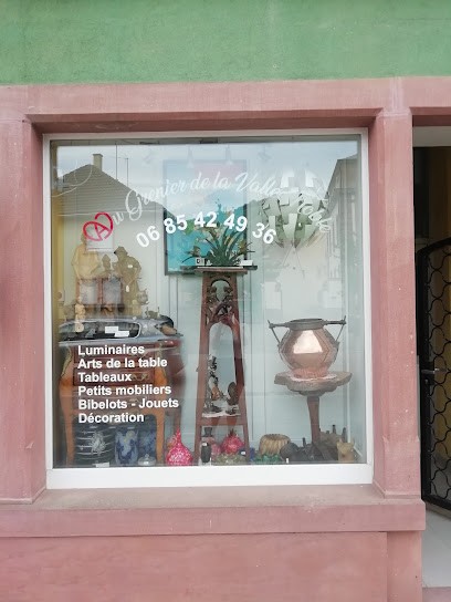 Au Grenier De La Vallée Noble Magasin De Meubles à Soultzmatt