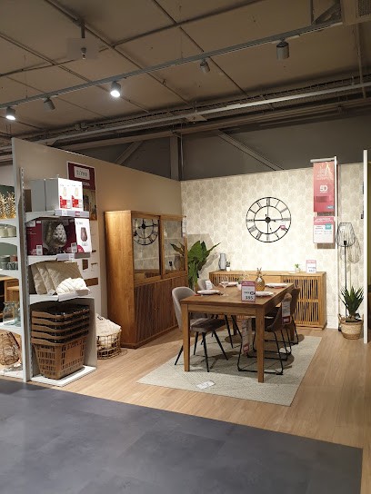 BUT, Magasin de Meubles et Décoration à Voglans