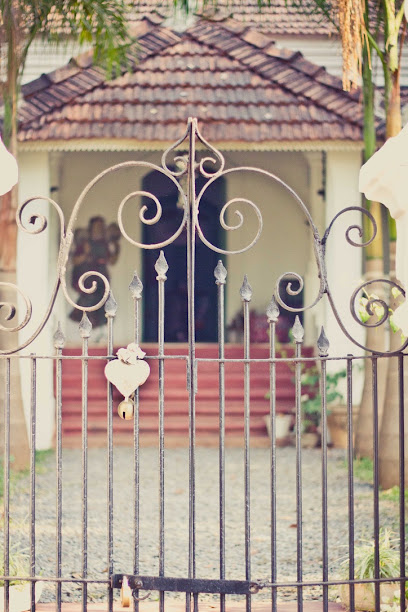 Le Roi Arthur Boutique Magasin De Meubles à Poisson