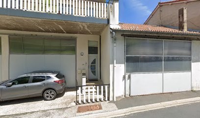 Etablissements Reynaud, Fabricant de Meubles à Laussonne