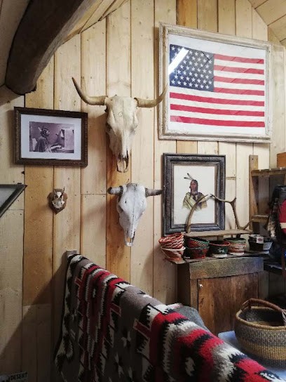 La Cabane de l'Ours, Magasin de Meubles et Décoration à Honfleur
