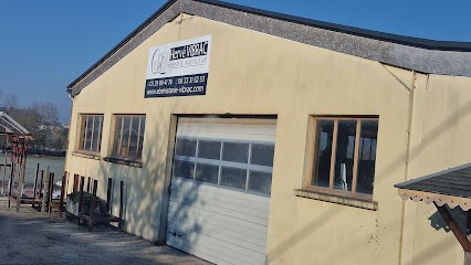 Vibrac Herve, Fabricant de Meubles à Rigny-la-Salle