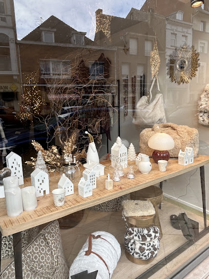 La Cabane Magasin De Meubles à Hazebrouck