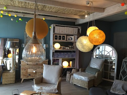 UNE CABANE AU SUD, Magasin de Meubles et Décoration à Manosque
