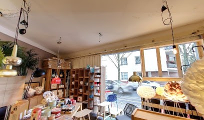 La Vie En Arts Showroom Multimarques, Magasin de Meubles et Décoration à Suresnes