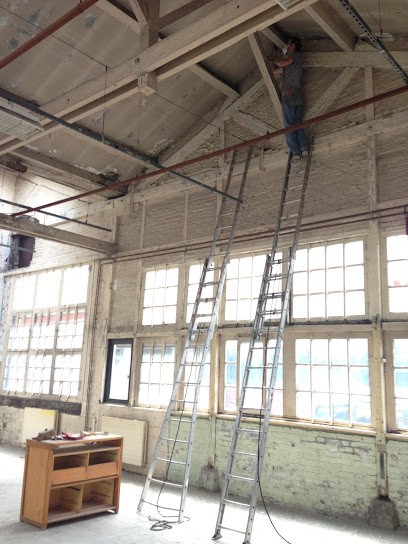 Première Couronne, Fabricant de Meubles à La Courneuve