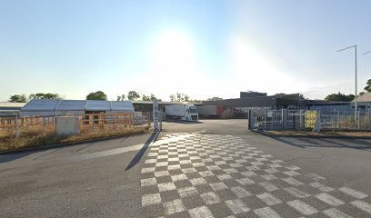 Fenêtres Industrie Aveyron, Magasin de Meubles et Décoration à La Cavalerie