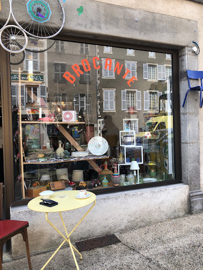 La Brocante D'angèle, Magasin De Meubles à Ardes