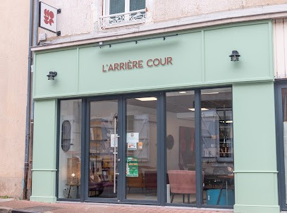 L'arrière Cour, Magasin de Meubles et Décoration à La Flèche