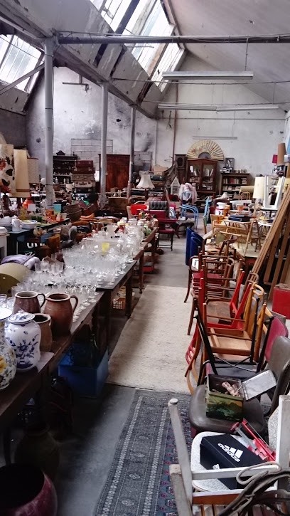 brocante les puces de la mere sol, Magasin de Meubles et Décoration à Saint-Victor-sur-Rhins