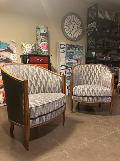 Atelier Les Renaissances relooking meuble / réfection fauteuil, Magasin de Meubles et Décoration à Saint-Aubin-de-Médoc