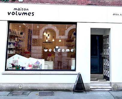 Maison Volumes Magasin De Meubles à Saint-André-lez-Lille