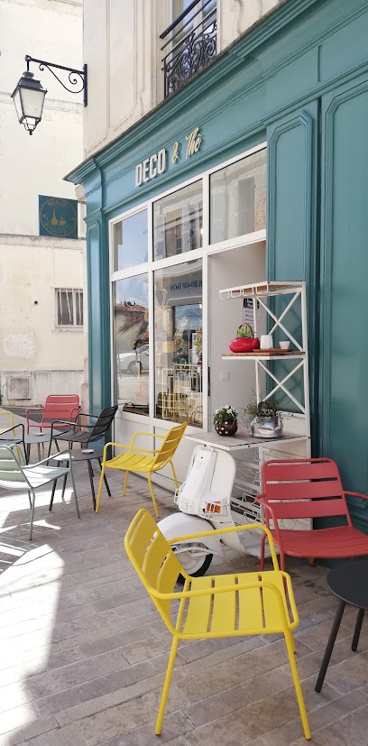 Deco & Thé "Une Histoire De Famille" - Saintes Magasin De Meubles à Saintes