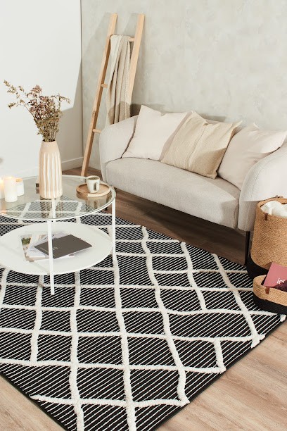 Bruge Interiors, Magasin de Meubles et Décoration à Saint-Denis-en-Val