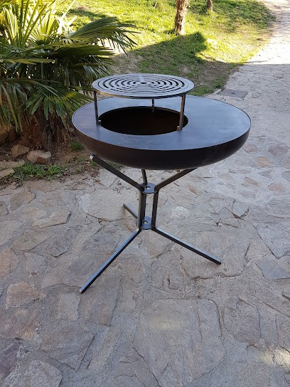 Philippe Bergheau, Fabricant de Meubles à Saint-Just-Saint-Rambert