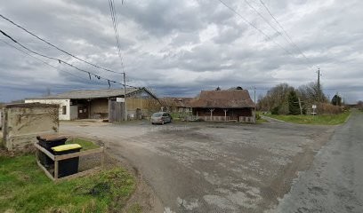 Menuiseries Toitures De La Brenne (SARL), Magasin de Meubles et Décoration à Obterre