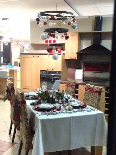 Lavigna Cuisines & Bains, Magasin De Meubles à Saint-Crépin