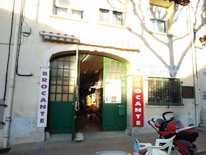 Brocante Broc-en-Vrac, Magasin de Meubles et Décoration à Valréas