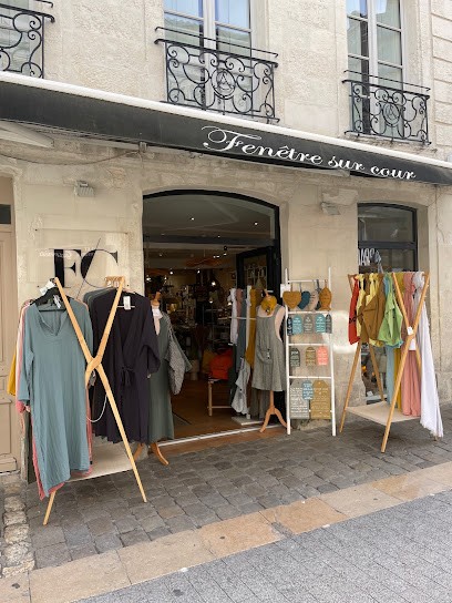 Fenetre sur cour, Magasin de Meubles et Décoration à La Rochelle