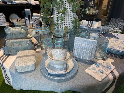 Aux Temps Jadis, Magasin de Meubles et Décoration à Loudéac